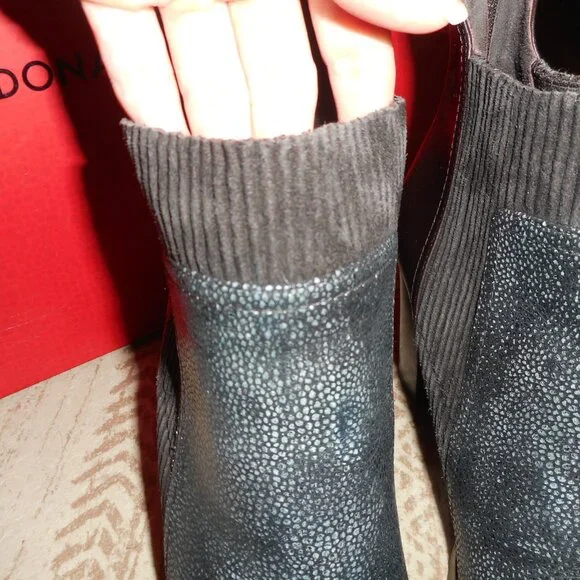 Donald J. Pliner stingray like leather ankle boots, size 7.5M - Picture 4 of 10